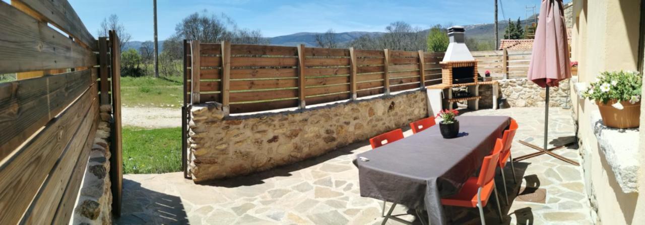 Casitas Pinilla Del Valle Exterior foto